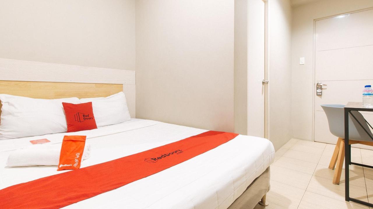 Reddoorz Plus Near Osmena Highway 2 Manila Exterior foto