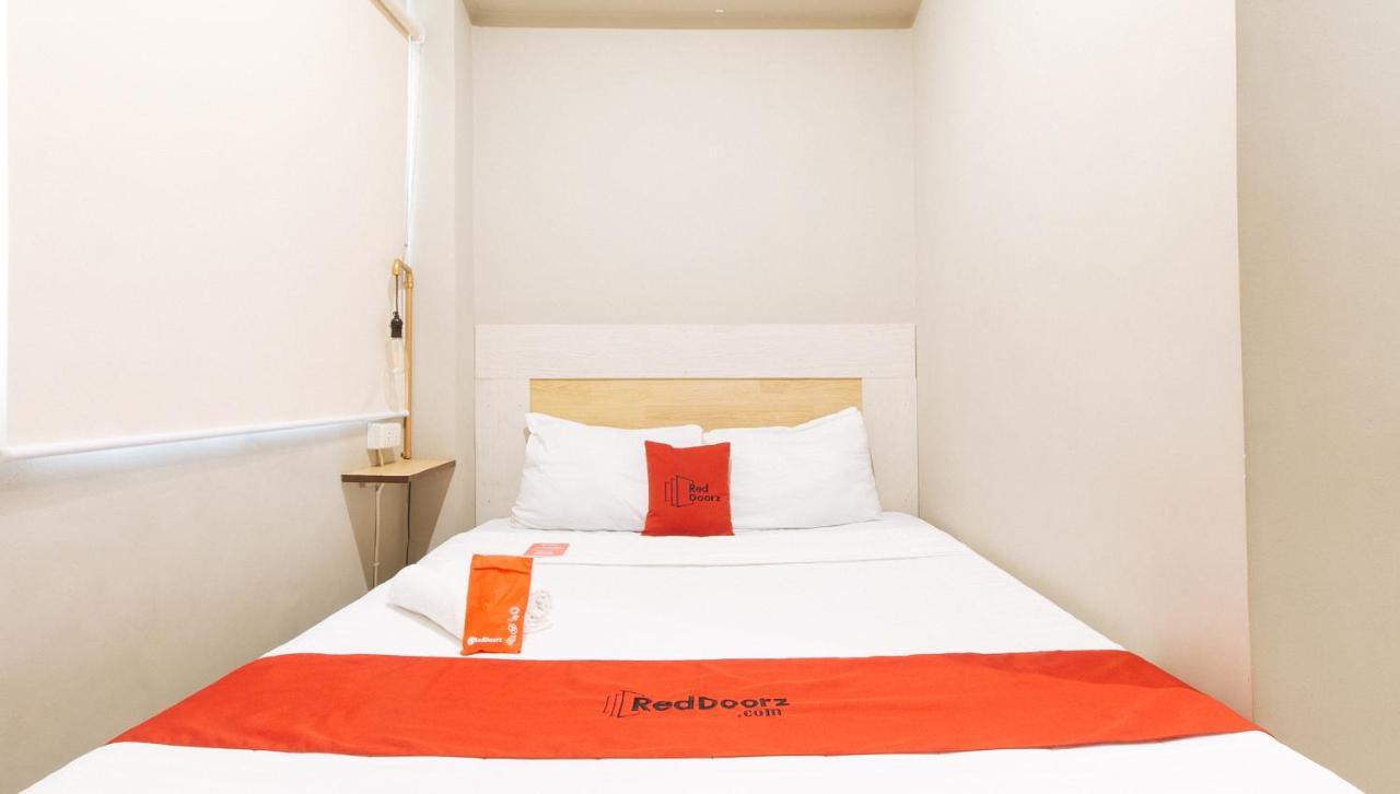 Reddoorz Plus Near Osmena Highway 2 Manila Exterior foto