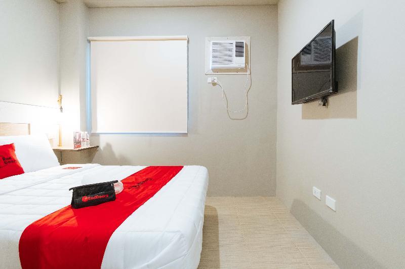 Reddoorz Plus Near Osmena Highway 2 Manila Exterior foto